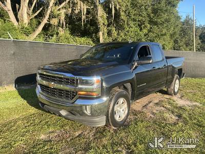 2018 Chevrolet Silverado 1500 Extended-Cab Pickup Truck