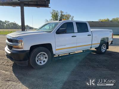 2017 Chevrolet Silverado 1500 Crew-Cab Pickup Truck