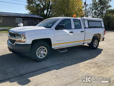2016 Chevrolet Silverado 1500 Extended-Cab Pickup Truck