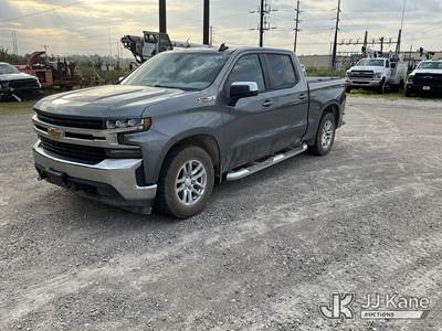 2019 Chevrolet Silverado 1500 Z71 4WD Crew-Cab Pickup Truck