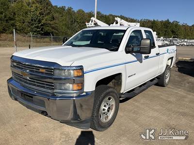 2015 Chevrolet Silverado 2500HD Extended-Cab Pickup Truck