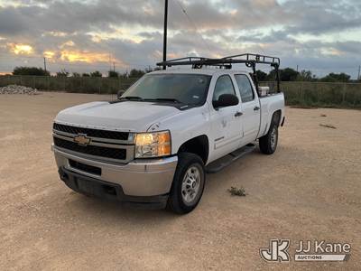 2011 Chevrolet Silverado 2500HD Crew-Cab Pickup Truck