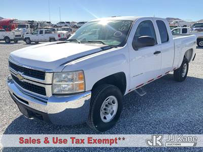 2009 Chevrolet Silverado 2500HD 4x4 Extended-Cab Pickup Truck