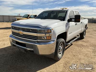 2016 Chevrolet Silverado 2500HD 4x4 Crew-Cab Pickup Truck