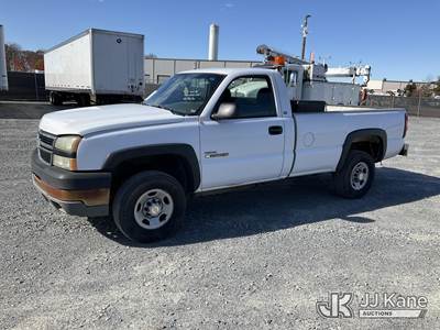 2005 Chevrolet Silverado 2500HD 4x4 Pickup Truck