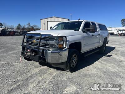 2018 Chevrolet Silverado 2500HD 4x4 Extended-Cab Pickup Truck