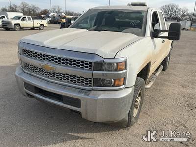 2019 Chevrolet Silverado 2500HD Double-Cab Pickup Truck