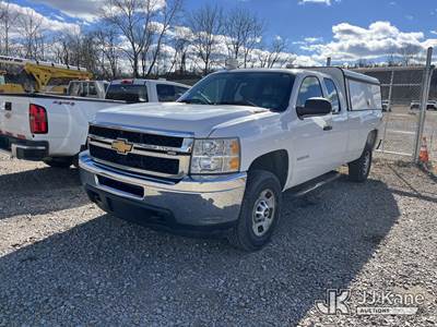 2013 Chevrolet Silverado 2500HD 4x4 Extended-Cab Pickup Truck