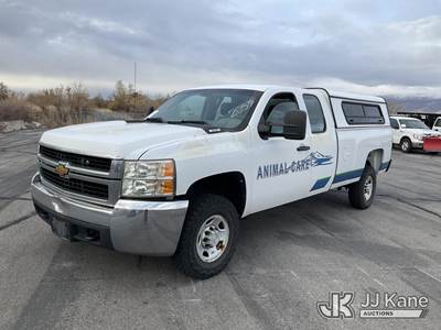 2009 Chevrolet Silverado 2500HD 4x4 Extended-Cab Pickup Truck