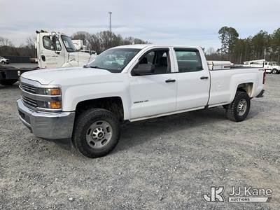 2016 Chevrolet Silverado 2500HD 4x4 Crew-Cab Pickup Truck