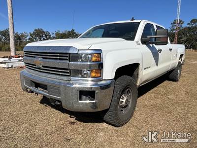 2018 Chevrolet Silverado 2500HD 4x4 Crew-Cab Pickup Truck