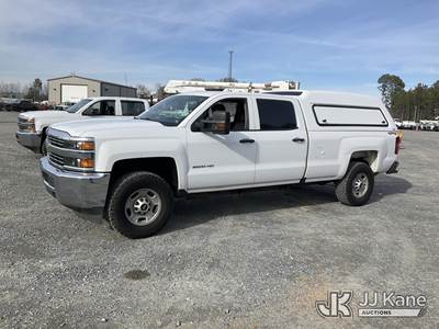 2018 Chevrolet Silverado 2500HD 4x4 Crew-Cab Pickup Truck