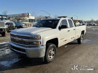 2016 Chevrolet Silverado 2500HD 4x4 Extended-Cab Pickup Truck