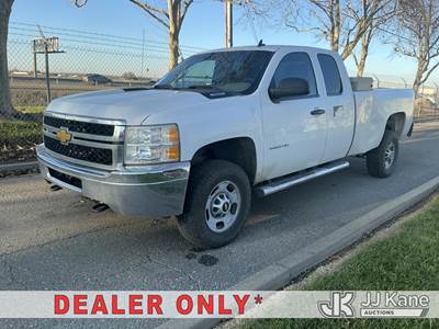 2012 Chevrolet Silverado 2500HD Extended-Cab Pickup Truck