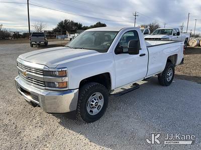 2015 Chevrolet Silverado 2500HD 4x4 Pickup Truck