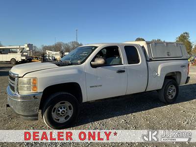2011 Chevrolet Silverado 2500HD 4x4 Extended-Cab Pickup Truck