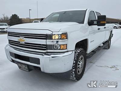 2017 Chevrolet Silverado 2500HD Crew-Cab Pickup Truck
