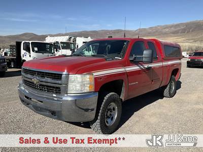2009 Chevrolet Silverado 2500HD Extended-Cab Pickup Truck