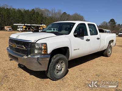 2013 Chevrolet Silverado 2500HD 4x4 Crew-Cab Pickup Truck