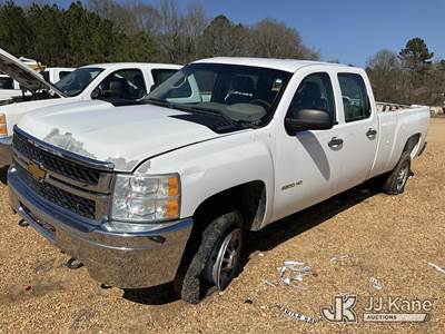 2014 Chevrolet Silverado 2500HD 4x4 Crew-Cab Pickup Truck