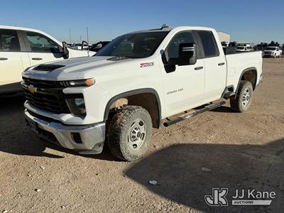 2024 Chevrolet Silverado 2500HD Extended-Cab Pickup Truck