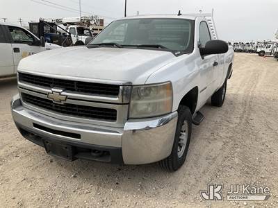 2009 Chevrolet Silverado 2500HD Work Truck Long Box 2WD Pickup Truck