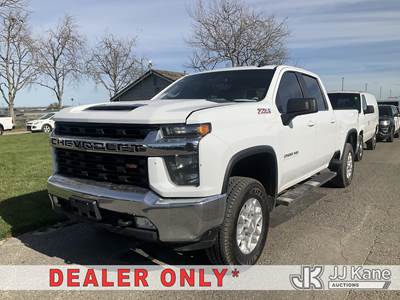 2020 Chevrolet Silverado 2500HD Double-Cab Pickup Truck