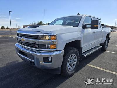 2017 Chevrolet Silverado 2500HD 4x4 Crew-Cab Pickup Truck