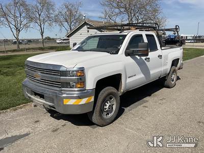 2016 Chevrolet Silverado 2500HD Crew-Cab Pickup Truck