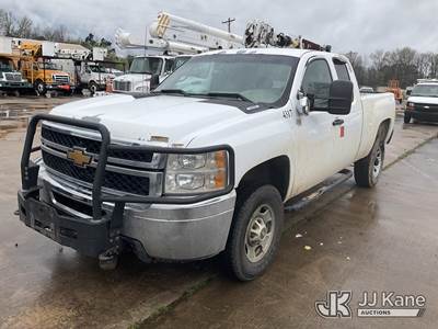 2012 Chevrolet Silverado 2500HD Extended-Cab Pickup Truck