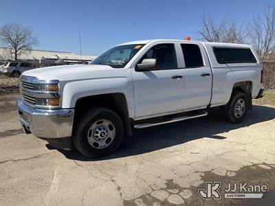 2016 Chevrolet Silverado 2500HD Extended-Cab Pickup Truck