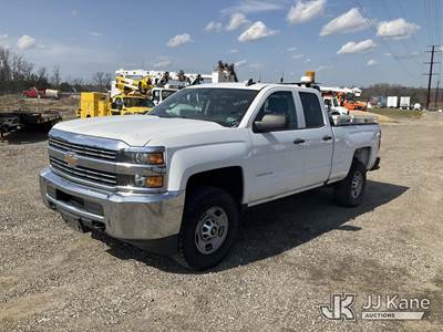 2018 Chevrolet Silverado 2500HD 4x4 Extended-Cab Pickup Truck