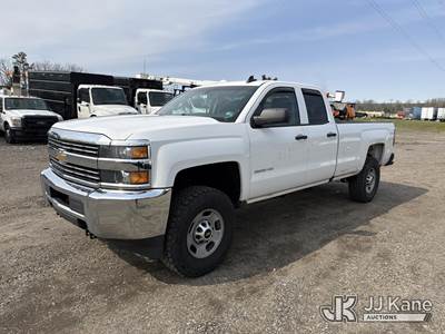 2016 Chevrolet Silverado 2500HD 4x4 Extended-Cab Pickup Truck