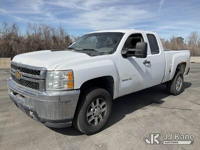 2012 Chevrolet Silverado 2500HD Extended-Cab Pickup Truck
