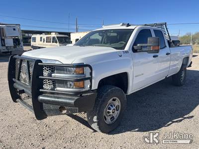 2019 Chevrolet Silverado 2500HD 4x4 Extended-Cab Pickup Truck