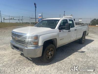 2015 Chevrolet Silverado 2500HD 4x4 Extended-Cab Pickup Truck