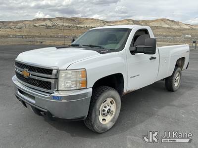 2013 Chevrolet Silverado 2500HD 4x4 Pickup Truck