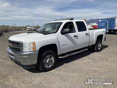 2014 Chevrolet Silverado 2500HD 4x4 Extended-Cab Pickup Truck