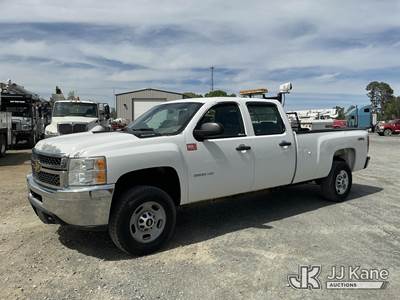 2014 Chevrolet Silverado 2500HD 4x4 Crew-Cab Pickup Truck