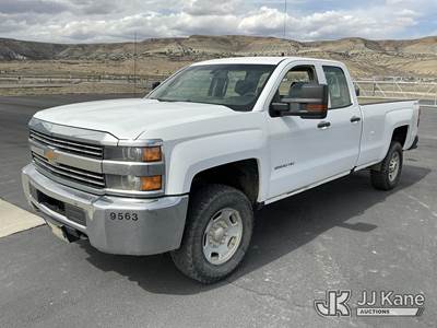 2017 Chevrolet Silverado 2500HD Extended-Cab Pickup Truck