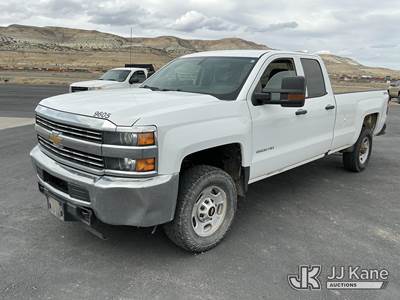 2018 Chevrolet Silverado 2500HD 4x4 Extended-Cab Pickup Truck