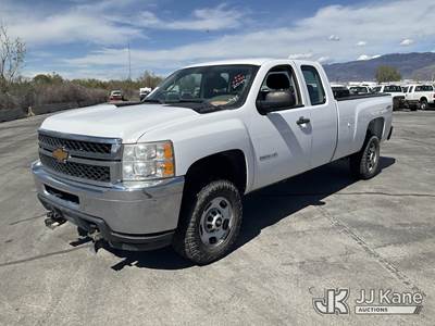 2013 Chevrolet Silverado 2500HD 4x4 Extended-Cab Pickup Truck