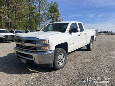 2015 Chevrolet Silverado 2500HD 4x4 Extended-Cab Pickup Truck