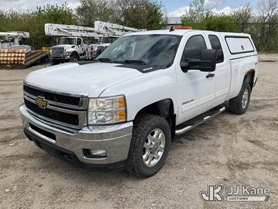 2013 Chevrolet Silverado 2500HD 4x4 Extended-Cab Pickup Truck
