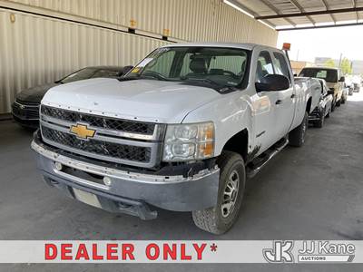 2013 Chevrolet Silverado 2500HD Crew-Cab Pickup Truck