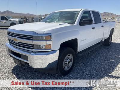 2016 Chevrolet Silverado 2500HD Crew-Cab Pickup Truck