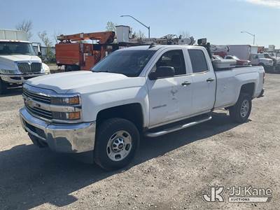 2016 Chevrolet Silverado 2500HD 4x4 Extended-Cab Pickup Truck