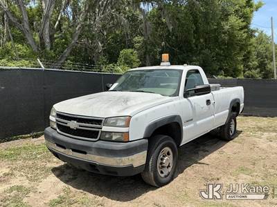 2006 Chevrolet Silverado 2500HD Pickup Truck
