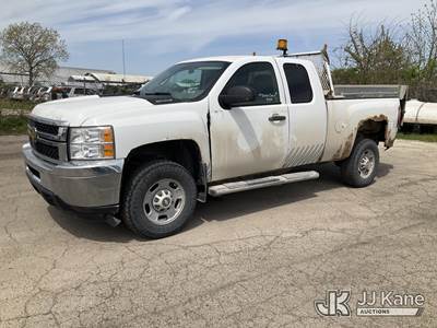 2012 Chevrolet Silverado 2500HD Extended-Cab Pickup Truck