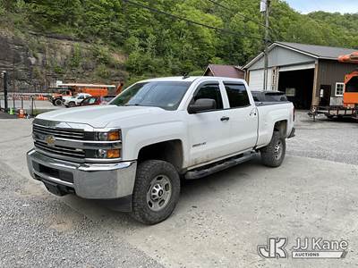 2018 Chevrolet Silverado 2500HD 4x4 Crew-Cab Pickup Truck